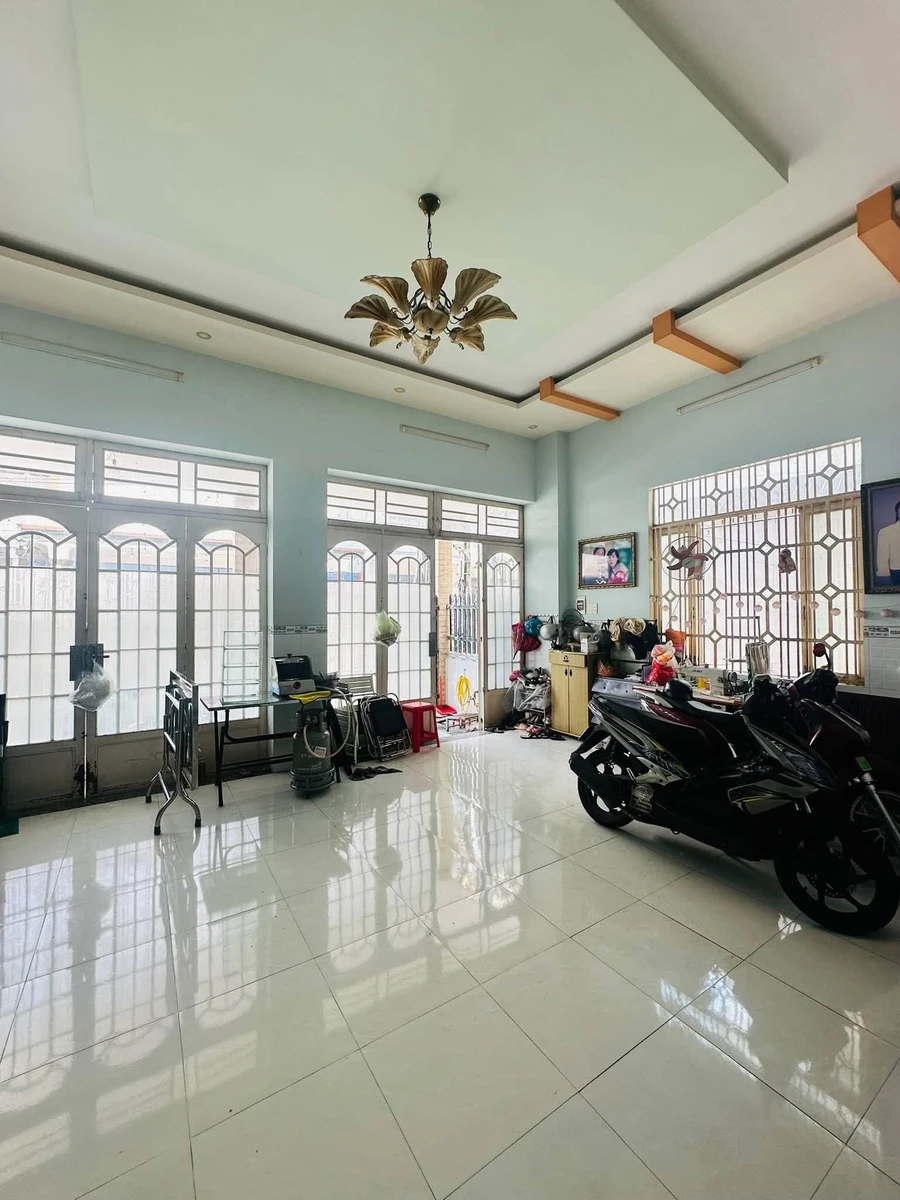 Bán nhà gác lửng 2 mặt tiền hẻm 126m2 gần chợ Tân Mai giá 5,75 tỷ - Ảnh 1