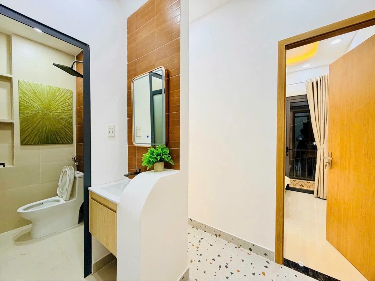 Bán nhà 2 tầng 4x8m, 2PN 2WC, full nội thất, gần công viên Làng Hoa Gò Vấp - Ảnh thu nhỏ 3