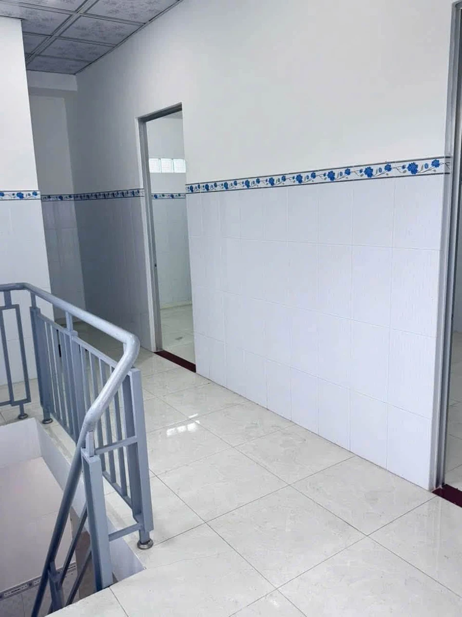 Bán nhà 1 trệt 1 lầu 136m² Phú Tân Bến Tre - Ảnh thu nhỏ 5