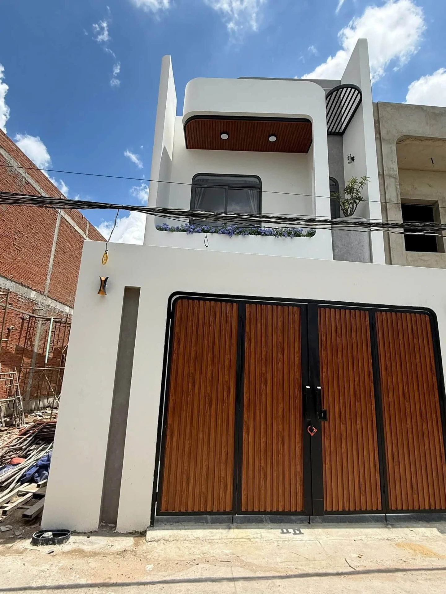 Bán nhà Phú Mỹ Thủ Dầu Một 75m2, giá 3 tỷ 250 triệu - Ảnh 1