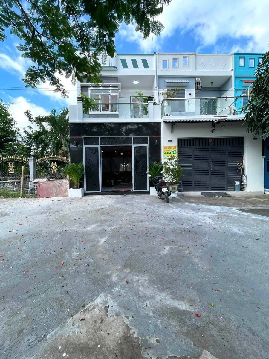 Bán nhà 5x20m 4 phòng ngủ, sổ hồng riêng, tặng nội thất tại Cần Giuộc, Long An - Ảnh thu nhỏ 3