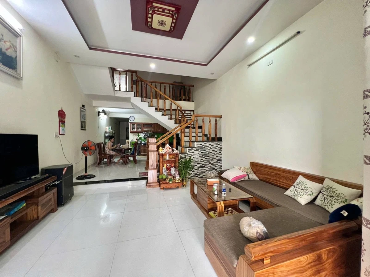Bán nhà 2 tầng 100m2, 3 phòng ngủ, sổ hồng, gần Hòa Xuân, Đà Nẵng, giá 3 tỷ - Ảnh thu nhỏ 3