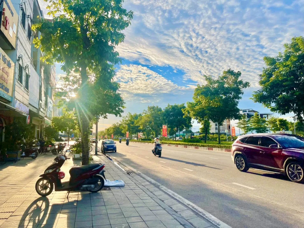 Bán nhà 3 tầng 79m2 mặt Trường Chinh Hóc Môn - Ảnh 1