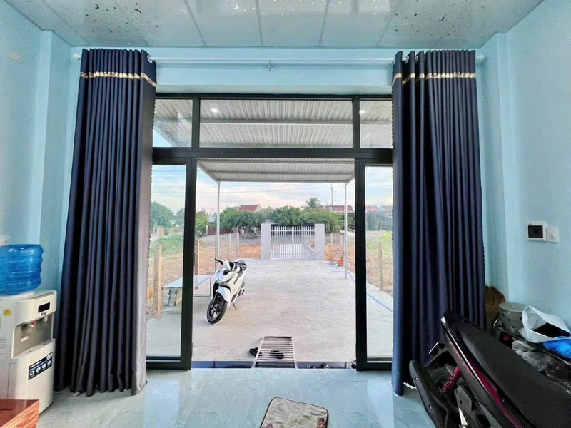 Bán nhà 2 phòng ngủ 200m² mặt tiền QL25 Sơn Hòa, Đắk Lắk