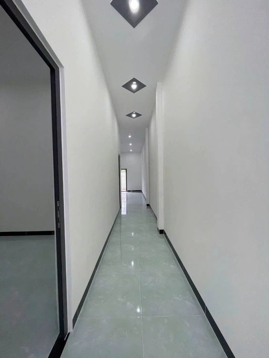 Bán nhà mặt tiền Hồ Thị Nghiêm, Rạch Giá 140m2 - Ảnh thu nhỏ 5
