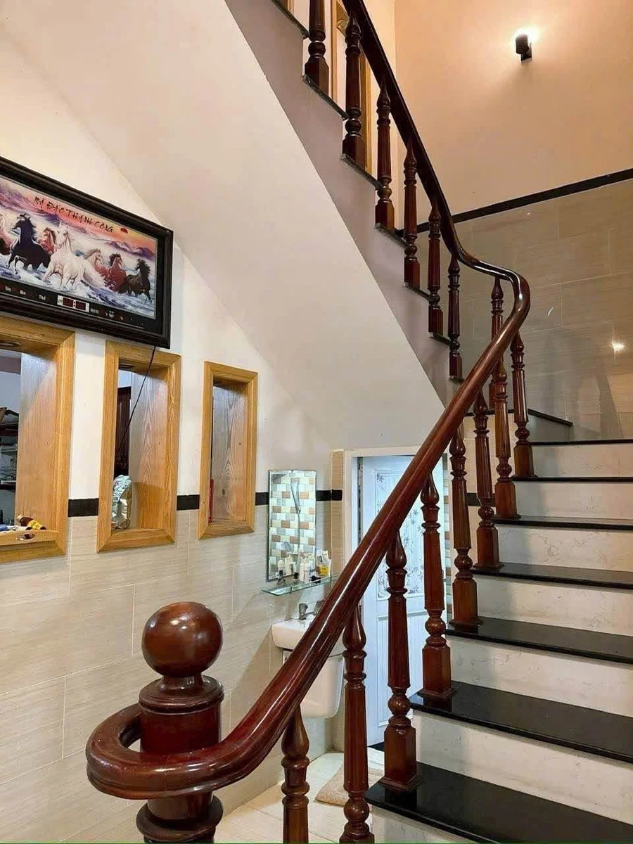 Nhà bán 5PN mặt tiền Nguyễn Tất Thành, Bà Rịa, 90m2, 7.8 tỷ - Ảnh thu nhỏ 3