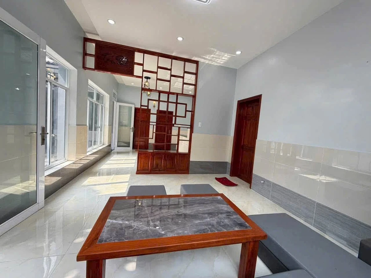 Bán nhà phố 195m² 3 phòng ngủ Bến Tre 2.95 tỷ - Ảnh thu nhỏ 2