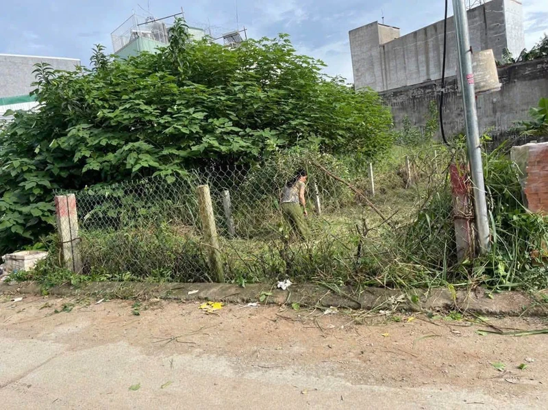 Bán đất mặt tiền Lê Minh Xuân 111,55m² giá 3,6 tỷ