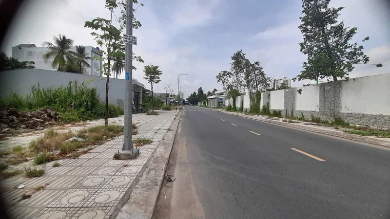 Bán đất mặt tiền Nguyễn Thị Minh Khai 340 m² - Rạch Giá