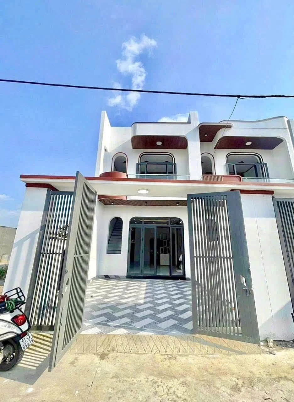 Bán nhà mặt tiền kinh doanh 5x18m, 3 phòng ngủ, gần KDL Bửu Long, Biên Hòa - Ảnh 1