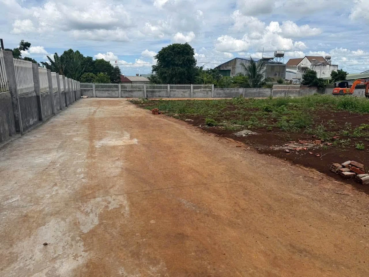 Bán đất thổ cư 5,6x18m hẻm Y Moan, Buôn Ma Thuột, giá 2,45 tỷ - Ảnh thu nhỏ 2
