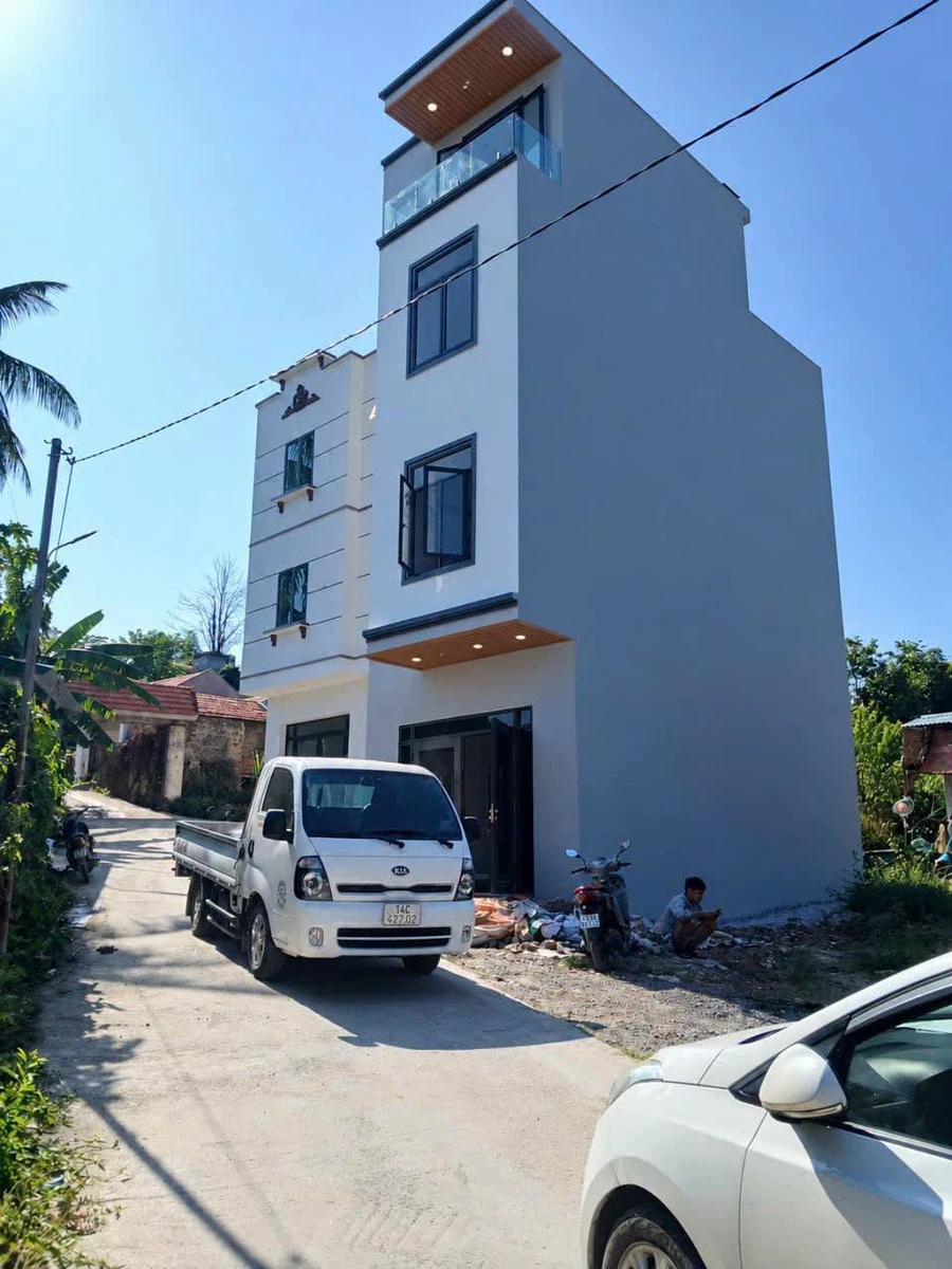 Bán nhà 3 tầng 51,6m² Hà Khẩu Hạ Long 2,3 tỷ - Ảnh thu nhỏ 2