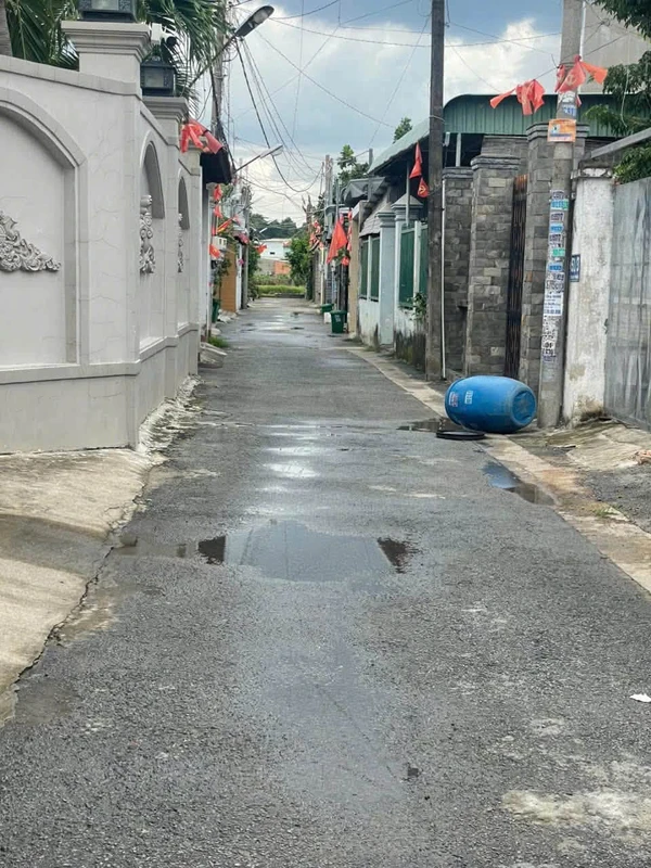 Bán nhà gần chợ Phú Thọ, Trảng Dài, 5,5x28m