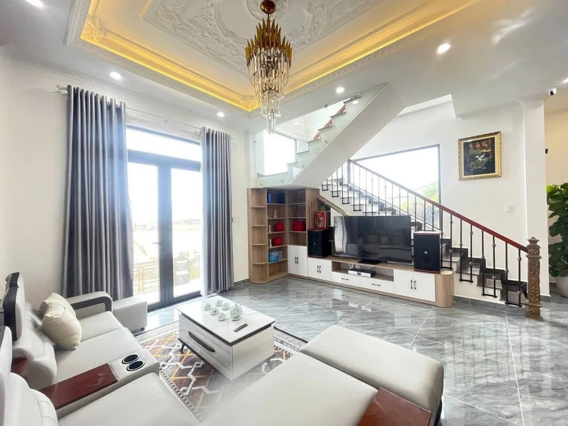 Bán biệt thự 272.6m² Đà Lạt, 5PN, sổ hồng, 13.5 tỷ