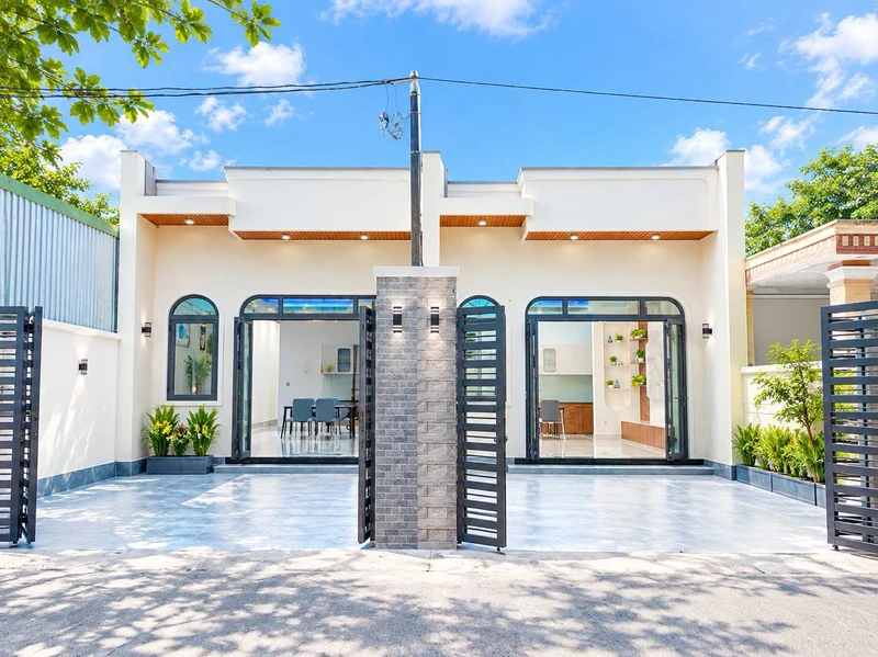 Bán nhà 3 tầng 5 phòng ngủ hơn 100m² Quận 8 698tr