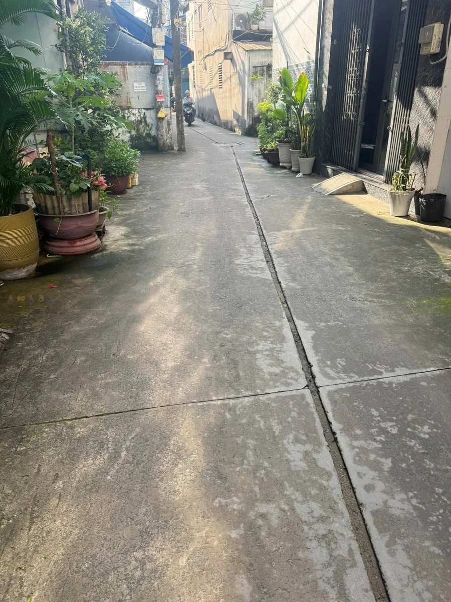 Bán nhà 5 tầng hẻm 4m Lạc Long Quân, Quận 11, 56m2, 4PN, giá 8 tỷ - Ảnh thu nhỏ 3