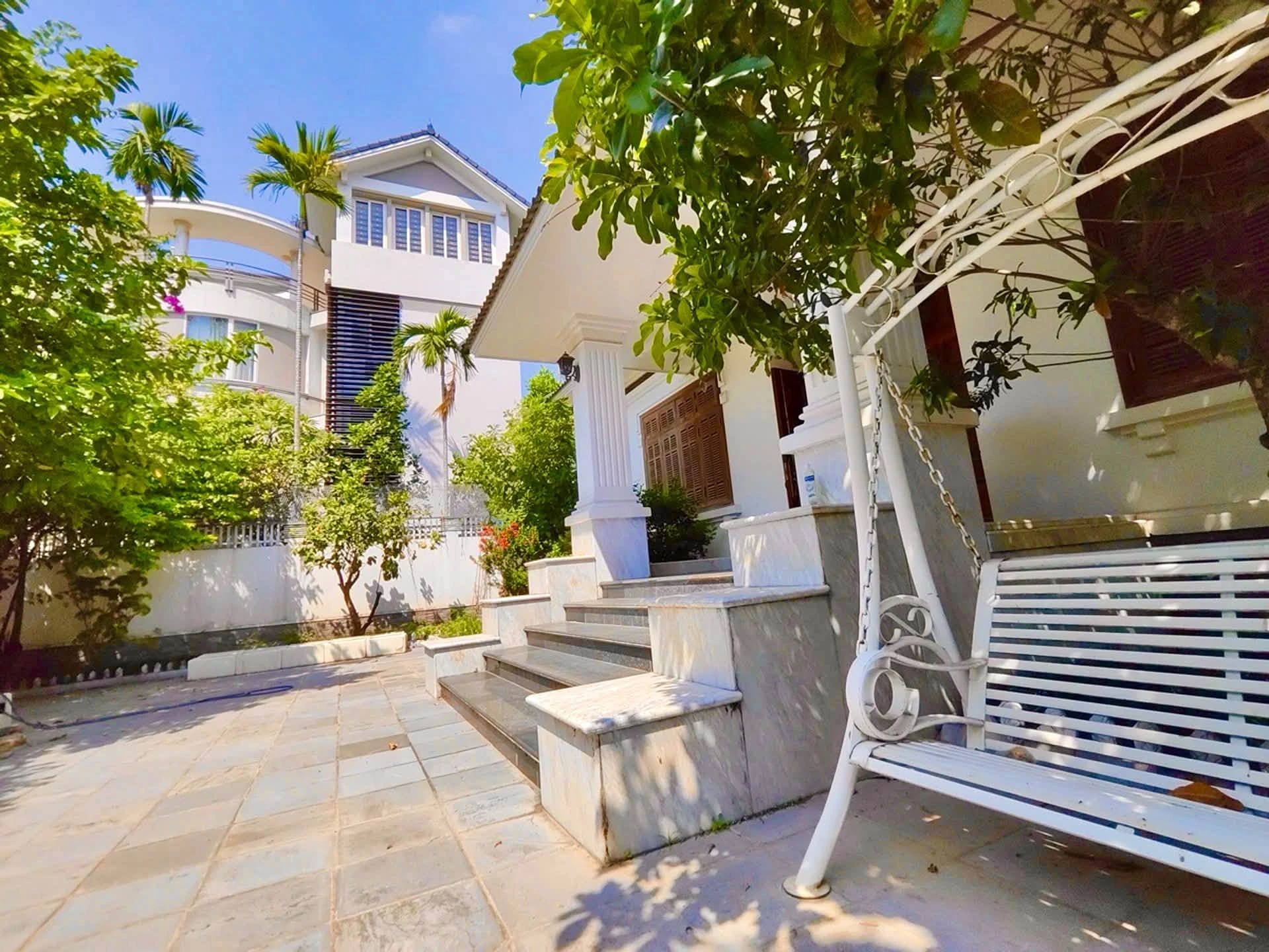 Bán biệt thự 480m2 mặt tiền 12m, 2 mặt trước sau khu PG An Đồng, giá khoảng 30 tỷ - Ảnh 1