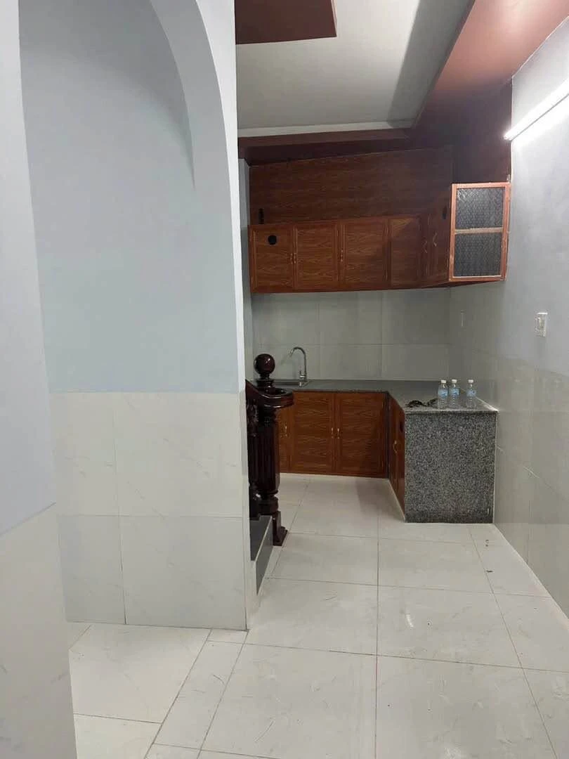 Bán nhà hẻm 1 tầng đường Nguyễn Trãi, Quy Nhơn, 25m2, 2PN 2WC, giá 1,7 tỷ - Ảnh thu nhỏ 2