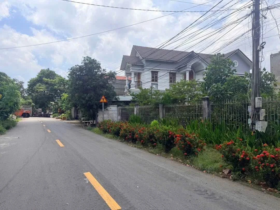 Bán nhà mái Thái gần chợ Long Toàn 200m² - 5 tỷ 3 - Ảnh thu nhỏ 3