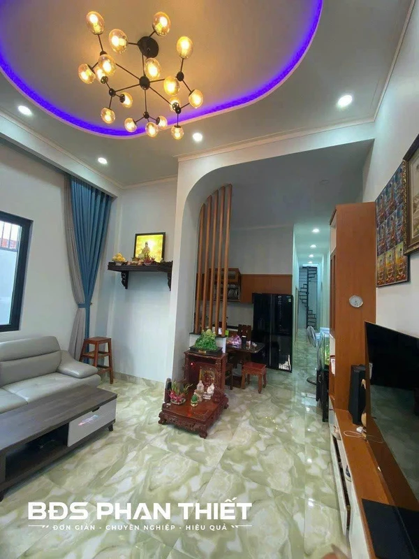 Bán nhà 1 trệt 1 lầu mặt tiền Cá Đồng, Lâm Đồng, 131m2