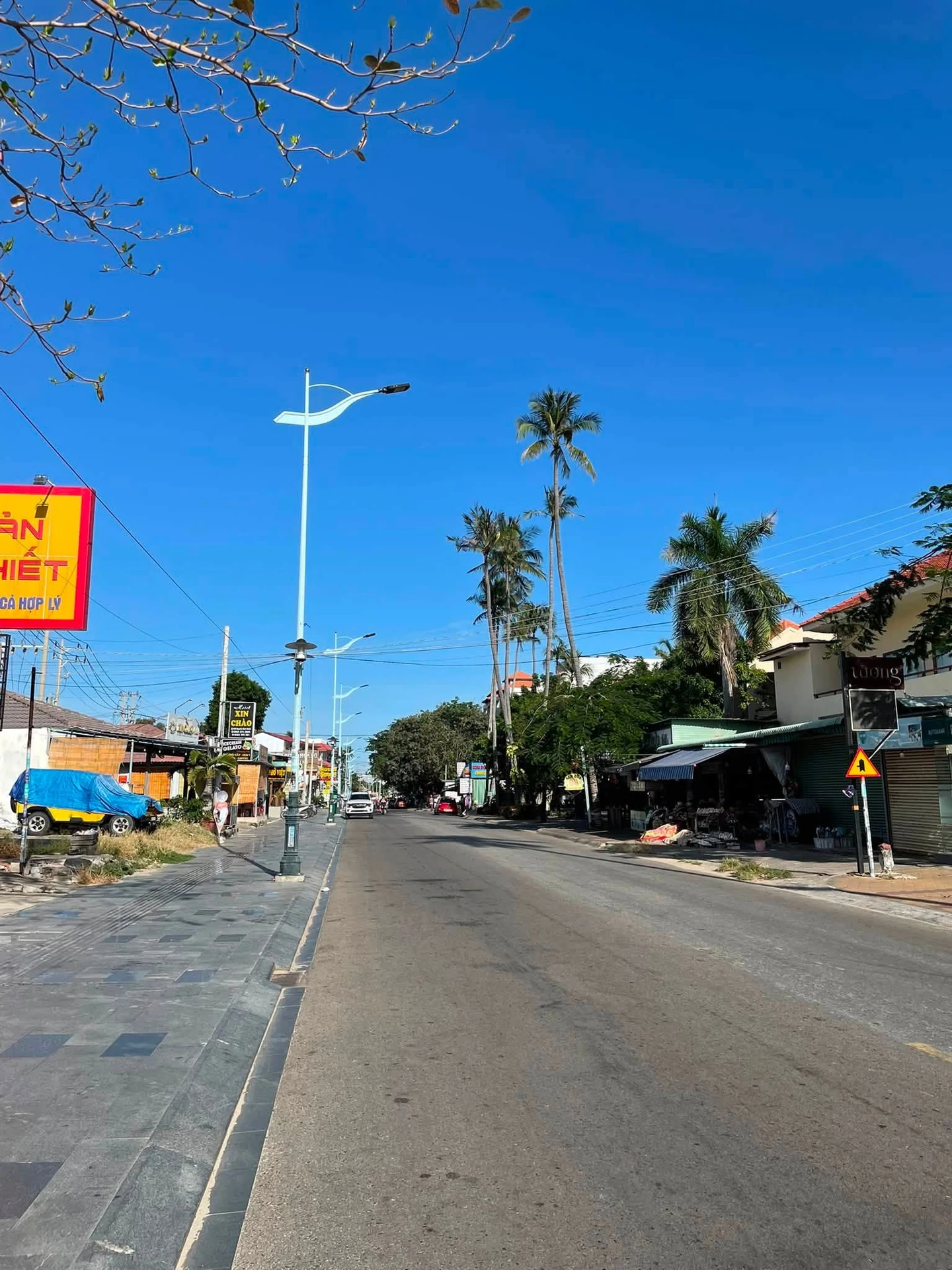 Bán đất 240m² Nguyễn Đình Chiểu, Hàm Tiến, Mũi Né 14 tỷ - Ảnh 1