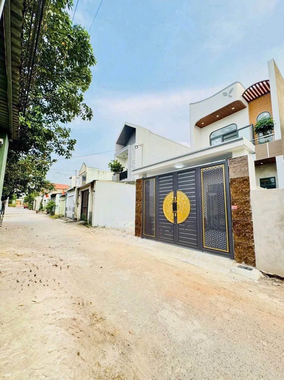 Bán nhà 1 trệt 1 lầu 105m² 3PN Trảng Dài, 4 tỷ 390 triệu - Ảnh 1