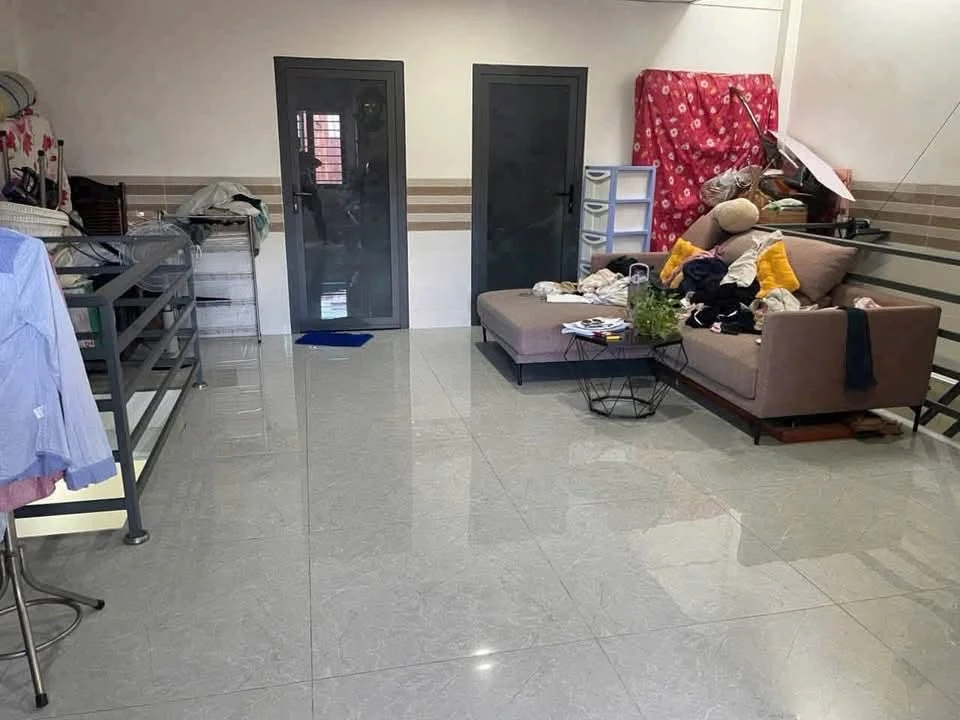 Bán nhà Phú Hoà, Bình Dương, 120m², 5PN, 5,5 tỷ - Ảnh thu nhỏ 2