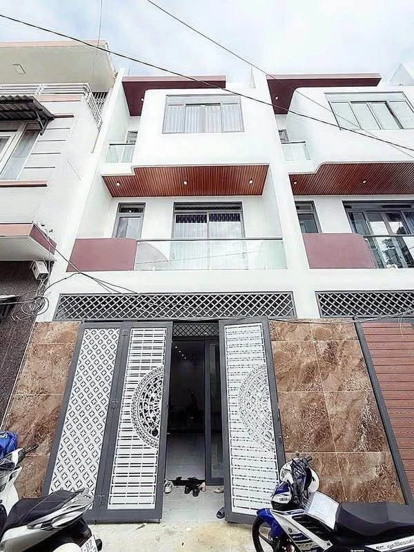 Nhà bán 150m² hẻm Nam Quốc Cang Đắk Lắk 2,749 tỷ