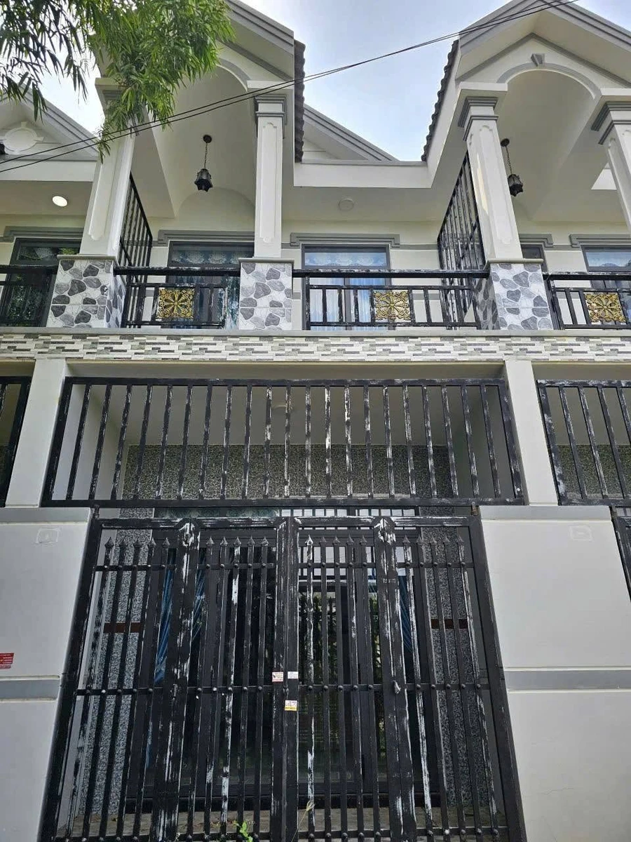 Bán nhà 1 trệt 1 lầu 48m² Đức Hòa, Long An 850 triệu - Ảnh 1