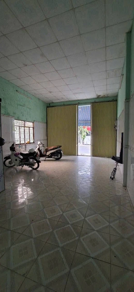 Bán nhà 2 tầng mặt tiền 207m² Nguyễn Bỉnh Khiêm, Rạch Giá - Ảnh 1