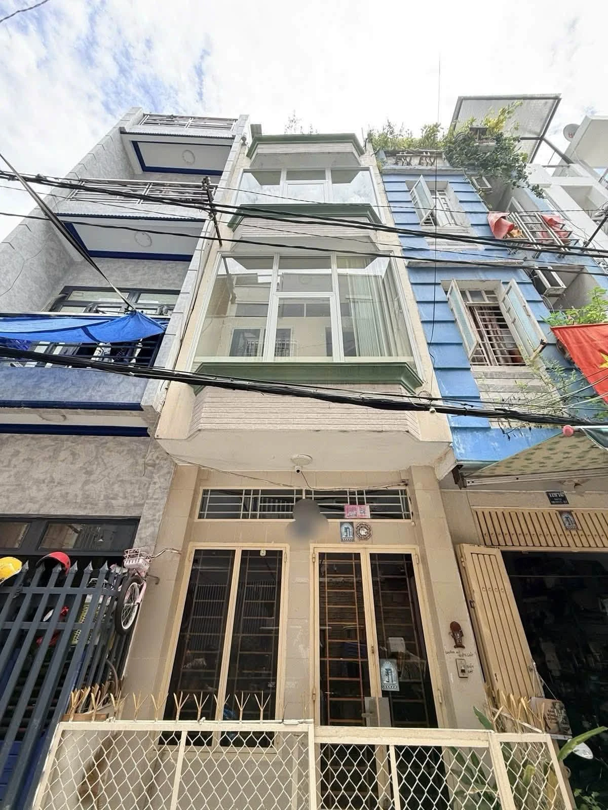 Bán nhà hẻm Nguyễn Văn Cừ 100m2 3 phòng ngủ Quận 5 - Ảnh 1