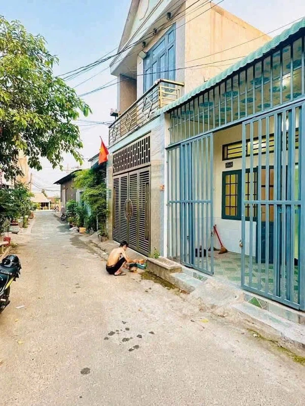 Bán nhà 3 phòng ngủ 52m² Dĩ An