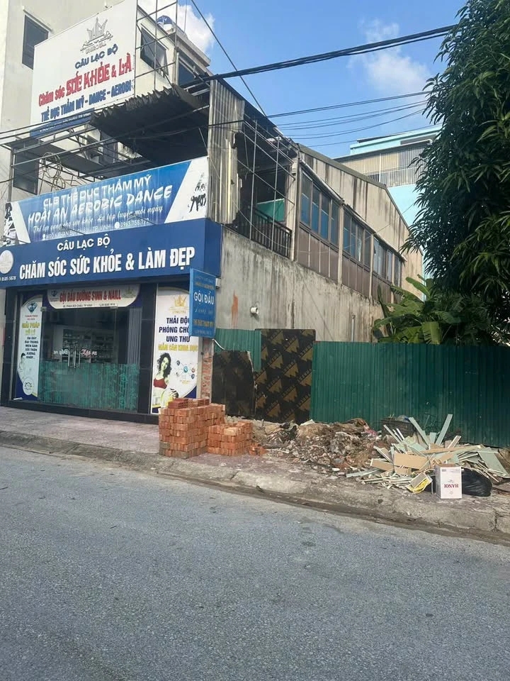 Bán đất Lê Lợi 136m² mặt tiền 6,5m, 7 tỷ, tặng nhà 2 tầng - Ảnh 1