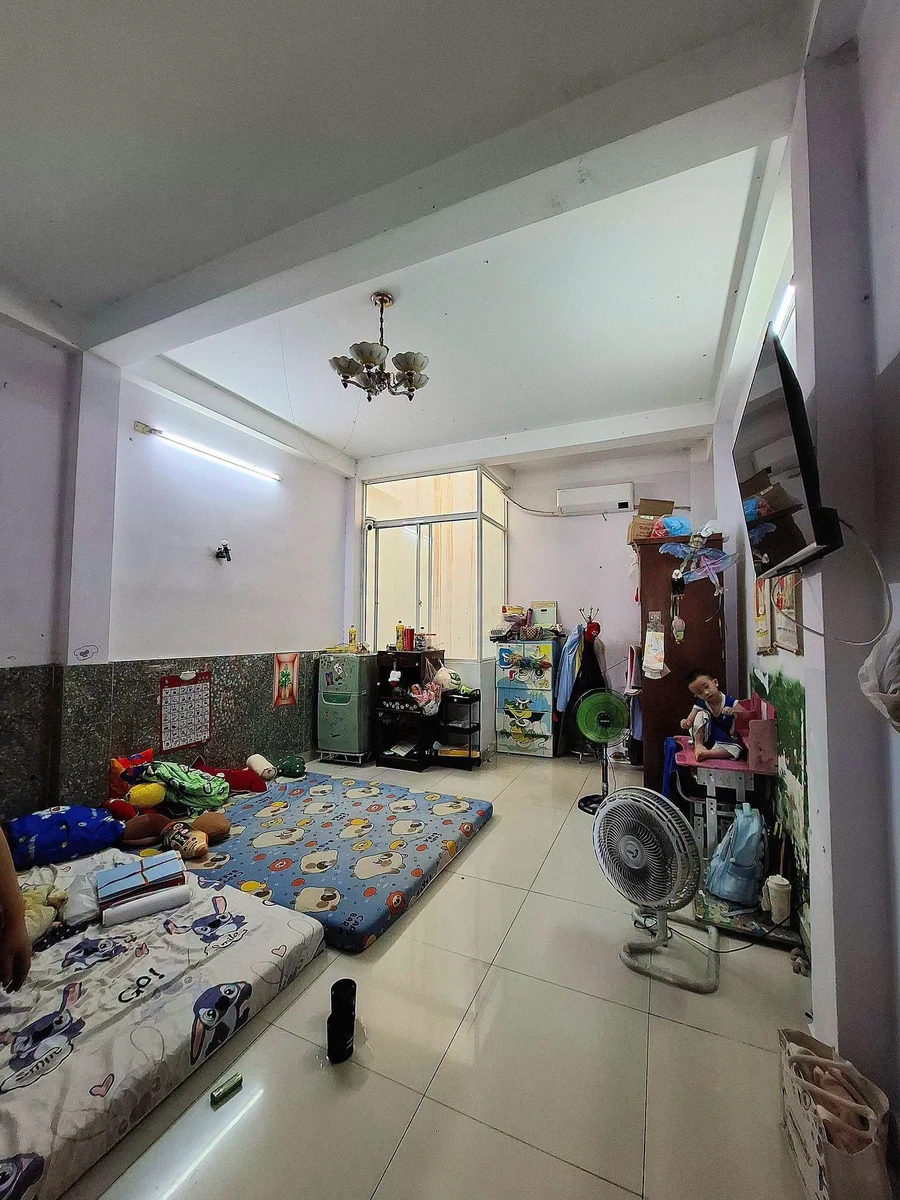 Bán nhà hẻm ô tô Lạc Long Quân Quận 11, 65m², 4 tầng sân thượng, giá 11 tỷ - Ảnh thu nhỏ 4
