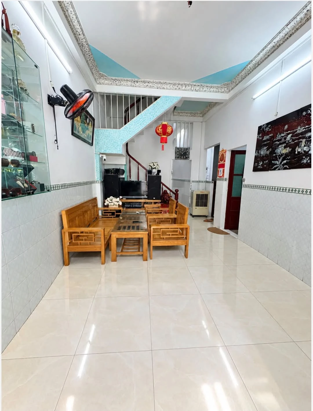 Bán nhà 2 tầng hẻm Võ Mười, 70m2, 4PN, giá 2,29 tỷ, Phường Quy Nhơn Nam, Gia Lai - Ảnh 1