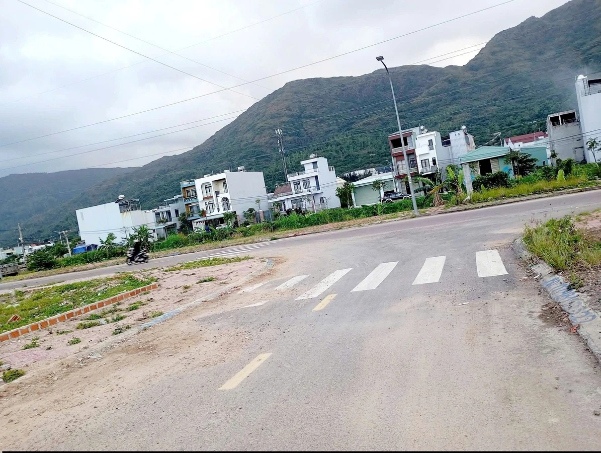 Bán đất mặt tiền 58m2 đường 16m gần chung cư Lamer 3, Nhơn Phú, Quy Nhơn - Ảnh 1