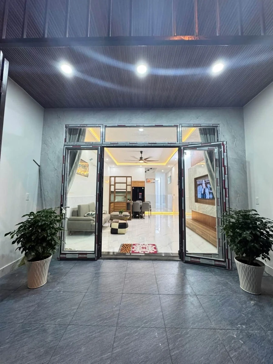 Bán nhà 2 tầng Hòa Xuân 100m² 4PN giá 6,2 tỷ - Ảnh 1