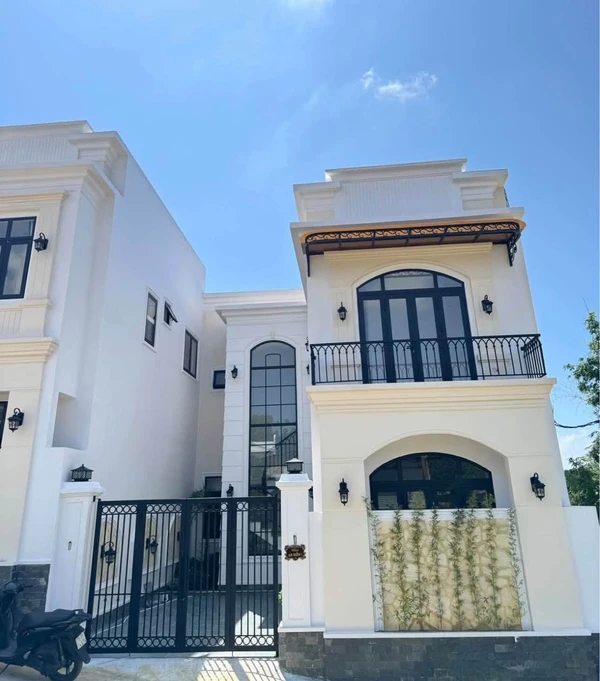 Bán villa tân cổ điển 3 phòng ngủ 100m² Thủy Xuân, Huế