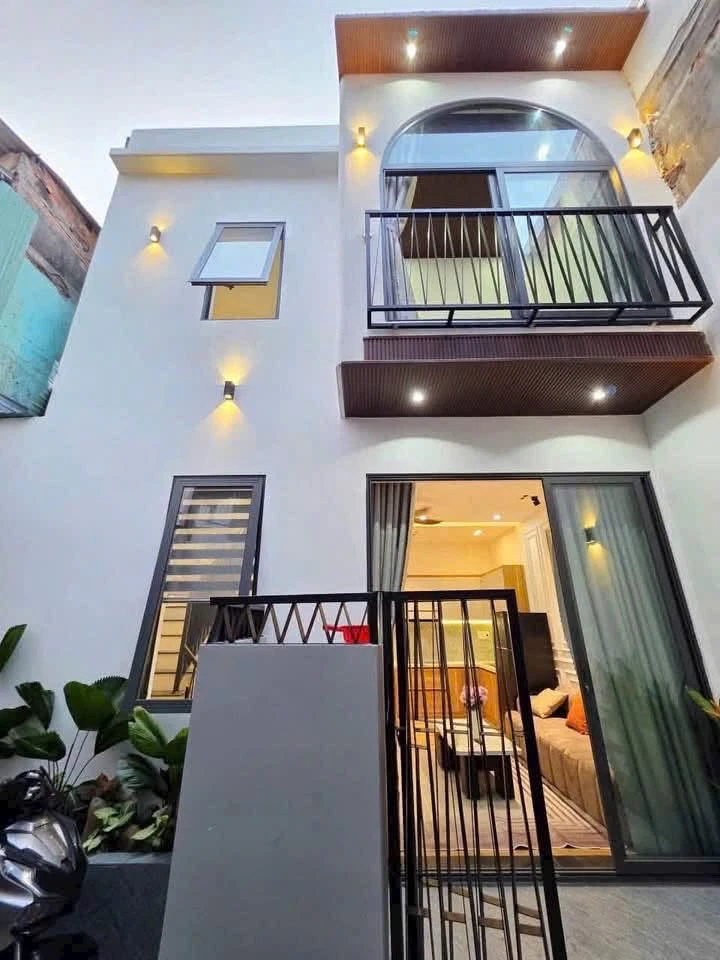 Bán nhà 2 tầng mới 50m² 3PN gần Lý Thái Tổ, Quận 7 - Ảnh 1