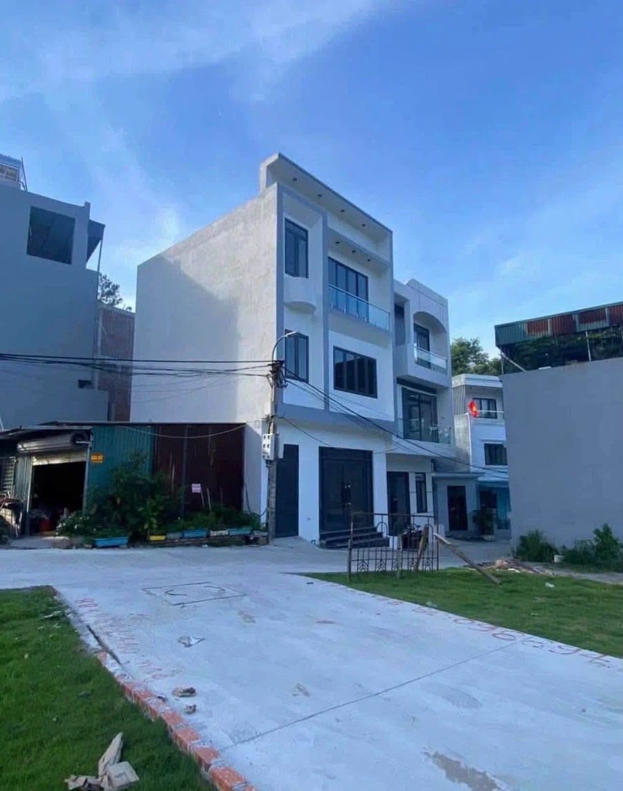Bán nhà 3 tầng 60m² Nguyễn Văn Cừ Quận 1, hơn 2 tỷ - Ảnh thu nhỏ 2