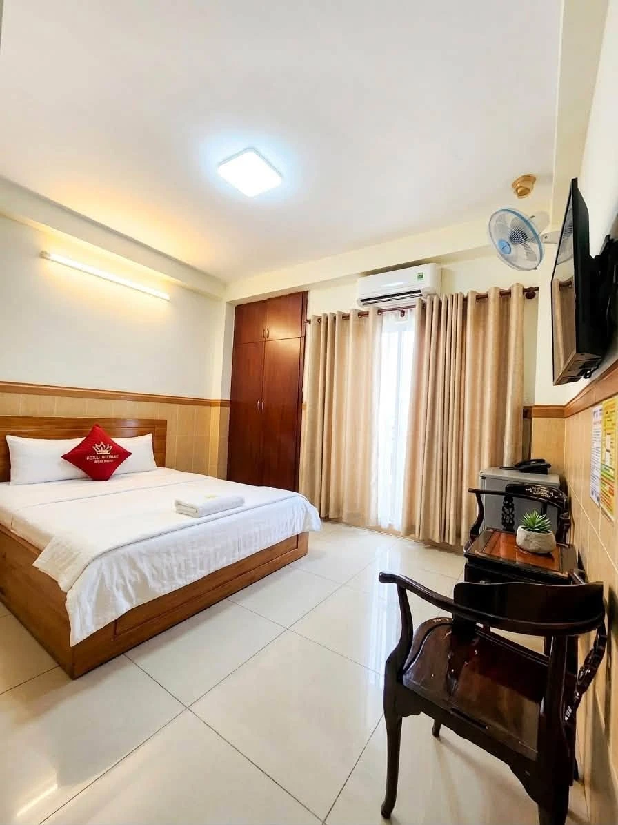 Bán tòa khách sạn 110m2, 8 tầng thang máy, mặt tiền đường 30m, Phường 25 Bình Thạnh - Ảnh thu nhỏ 2