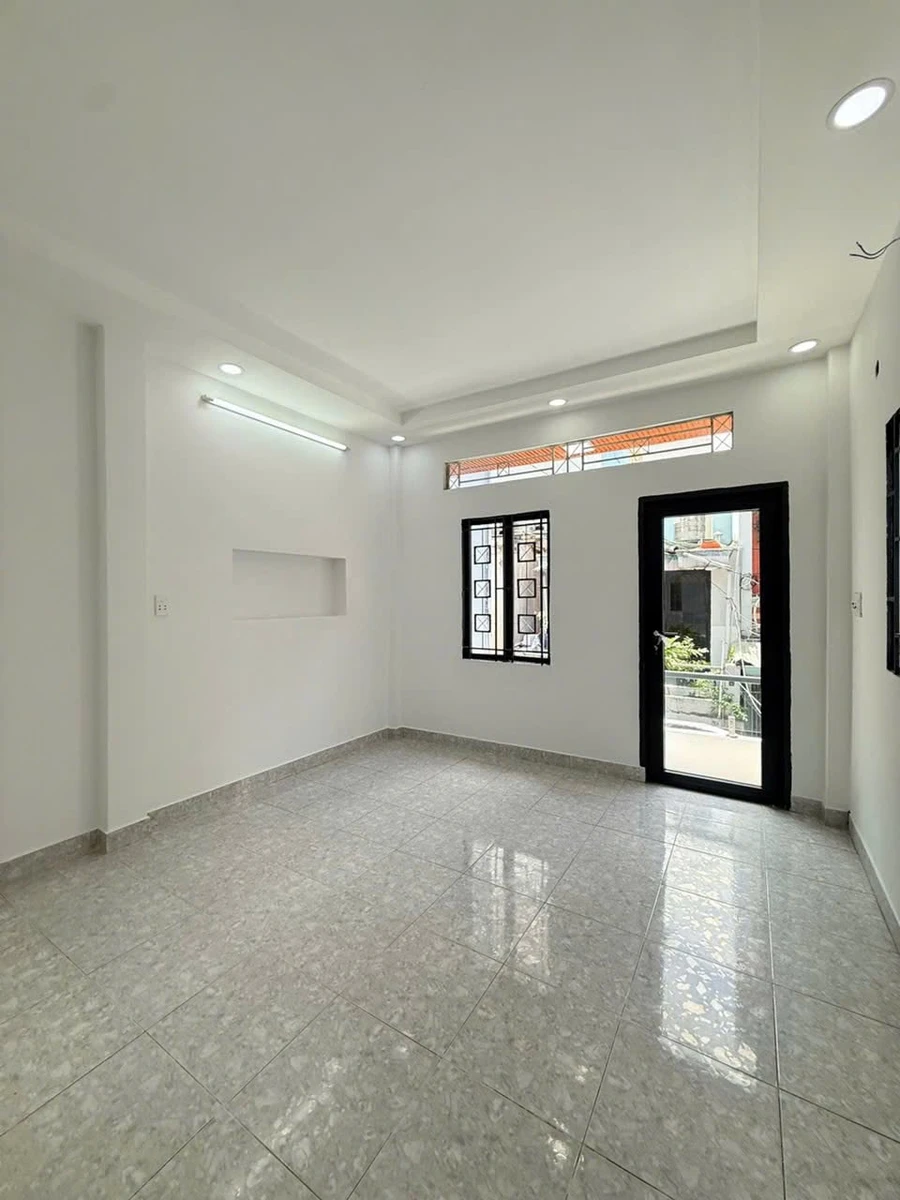 Bán nhà trệt lầu 39m2 2PN đường Lê Trọng Tấn, Tân Phú, giá 4,5 tỷ - Ảnh 1