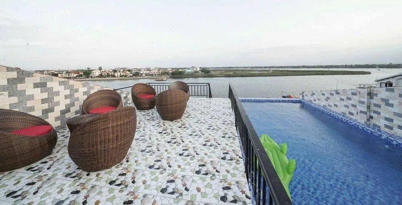 Bán khách sạn 208m² view sông Thu Bồn Hội An, 39,5 tỷ