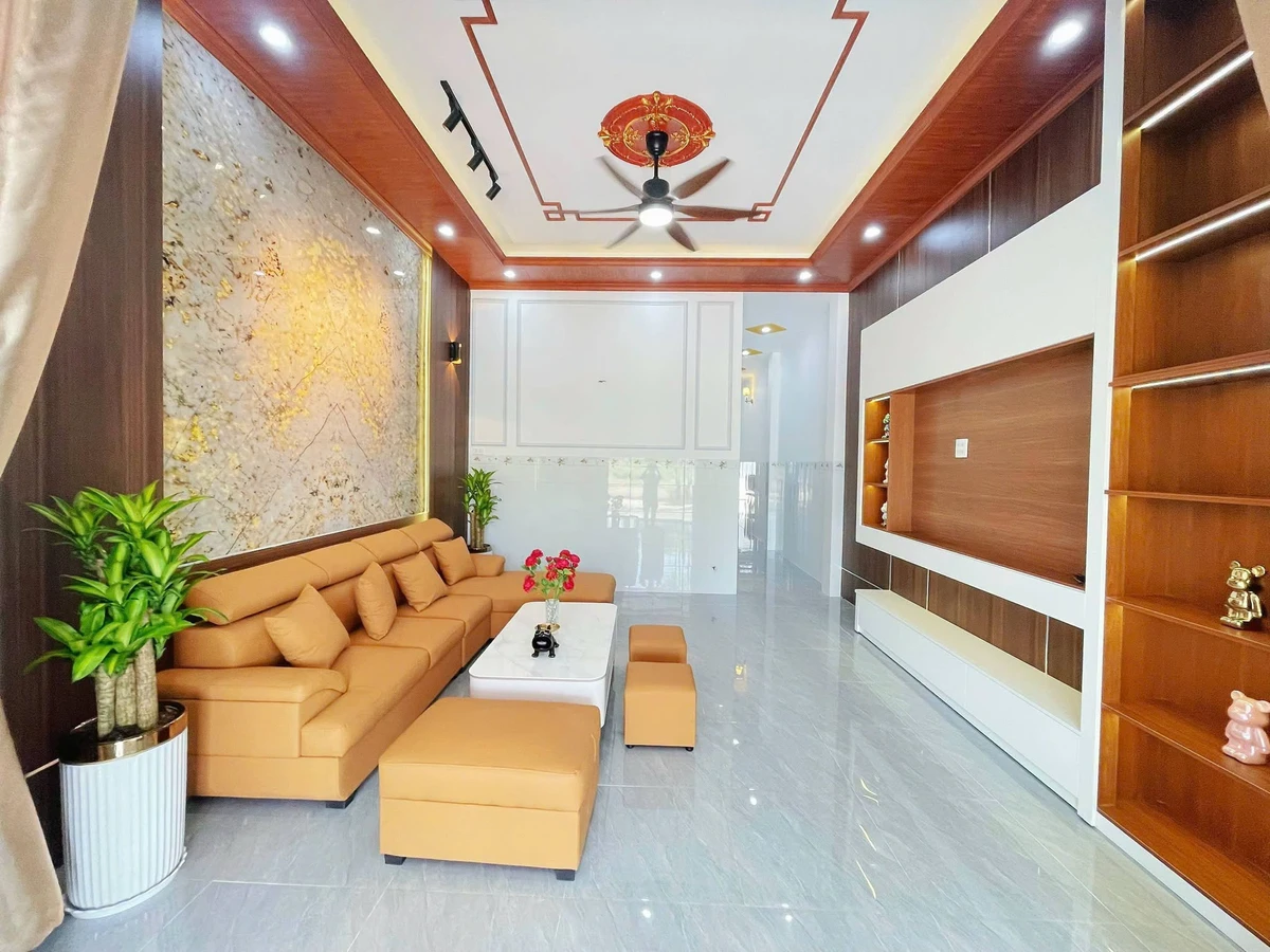 Bán nhà mặt tiền 108m² Ngọc Hân Công Chúa, Rạch Giá - Ảnh thu nhỏ 2