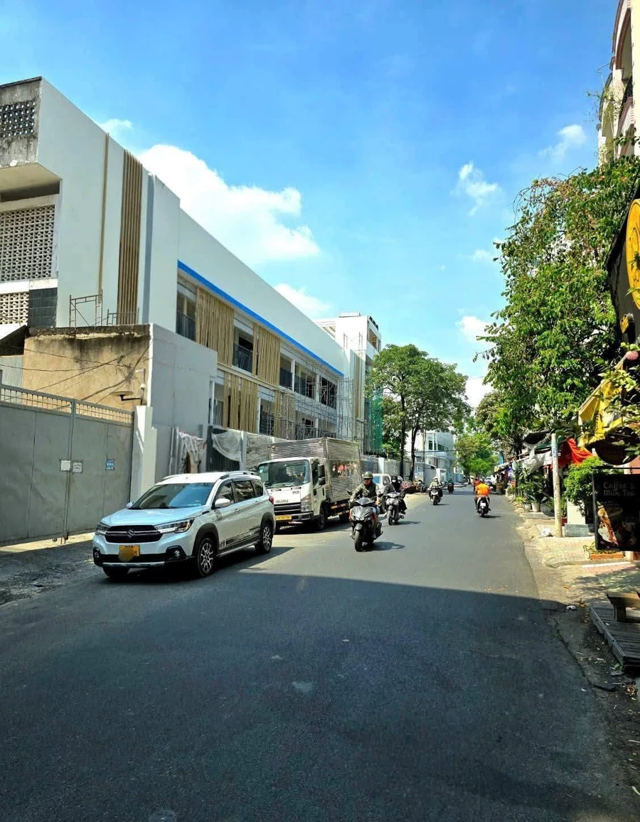 Bán shophouse mặt tiền Phú Nhuận 78m² 7 tầng 25 tỷ - Ảnh thu nhỏ 4