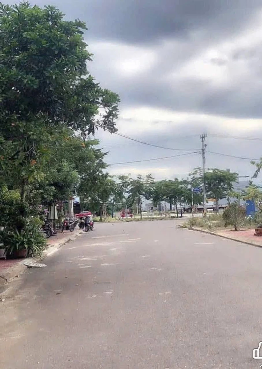 Bán lô đất mặt tiền 99m² gần Vòng Xoay Long Văn, Quy Nhơn - Ảnh 1