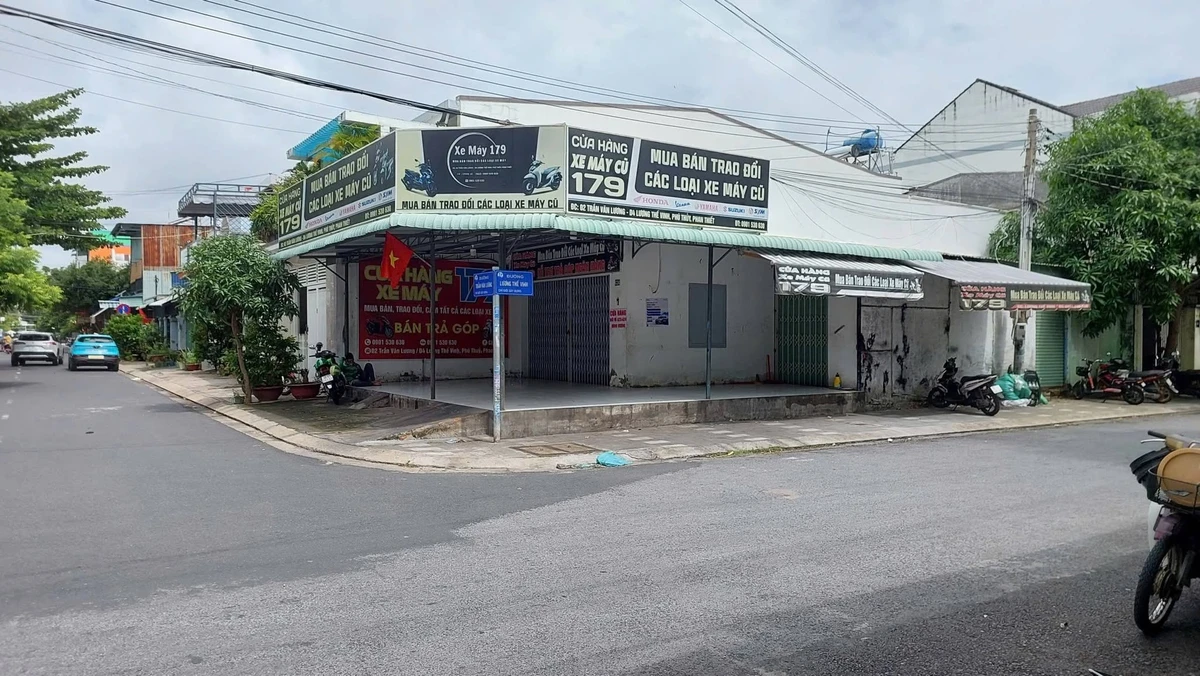 Bán nhà góc 2 mặt tiền 150m2 Phan Thiết 2,1 tỷ - Ảnh 1