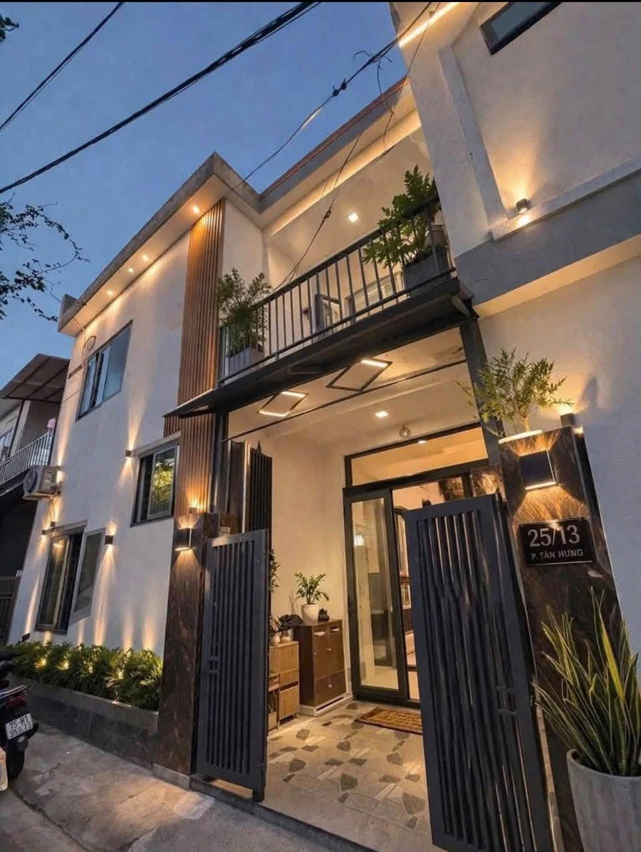 Nhà 2 tầng 55m² 3 phòng ngủ ô tô tận cửa Huế 2,39 tỷ - Ảnh 1