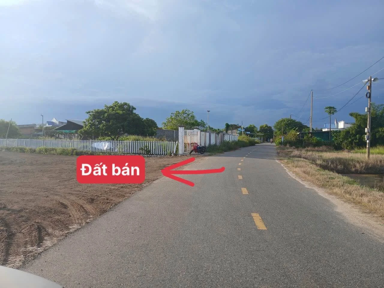 Bán đất nhà vườn 557m2 view cánh đồng gần biển Phước Hải 2 tỷ 350 - Ảnh 1