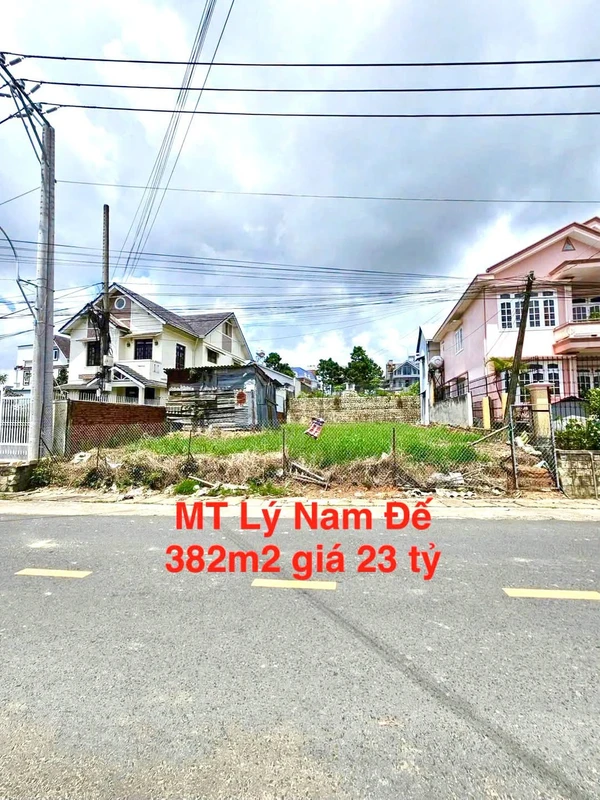 Bán đất biệt thự mặt tiền Lý Nam Đế, Đà Lạt 382m2